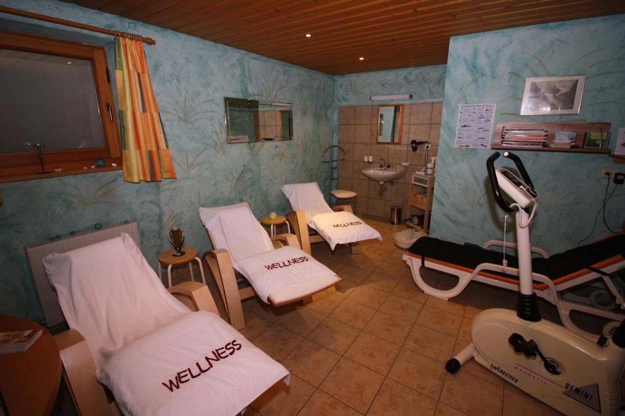 الشقق الفندقية مايرهوفنفي  Vronis Waldhaus Adults Only المظهر الخارجي الصورة